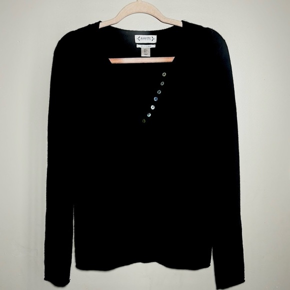 Nanette Lepore 100% Cashmere Black V Neck Sweater - Picture 1 of 4